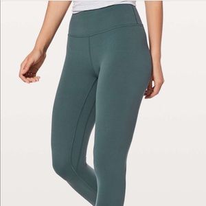 Lululemon Athletica gravity align 28” NWT